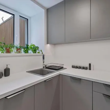 Apartamento Train Station With Terrasse 1 *